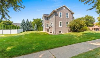 321 E APPLE CREEK Rd, Appleton, WI 54913