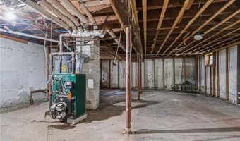 8 Angela Ct, North Providence, RI 02904