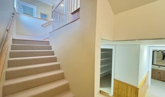 480 Maple Hill Rd, Auburn, ME 04210