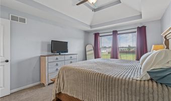 14172 Rockaway Ct, Basehor, KS 66007