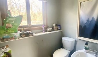189 Fitchville Rd, Bozrah, CT 06334