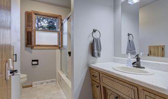 2901 S CARPENTER St, Appleton, WI 54913