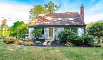 79 Lake Dr, Glocester, RI 02814