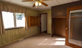 304 U St, Beaver City, NE 68926