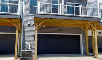 2704 S Spurway Dr, Ann Arbor, MI 48105