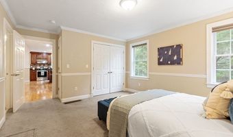 10 Ellsworth Village Rd 10, Acton, MA 01720