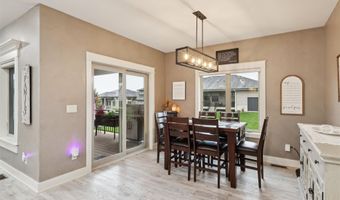 1237 Eagle Creek Blvd SW, Altoona, IA 50009