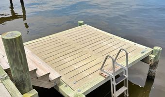 30 E North Shore Ln, Arapahoe, NC 28510