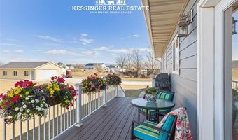 53 E 3rd St N, Cowley, WY 82420