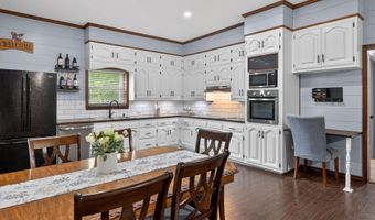 527 S 14Th St, Arkadelphia, AR 71923