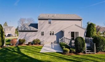 26 Scituate Farms Dr, Cranston, RI 02921