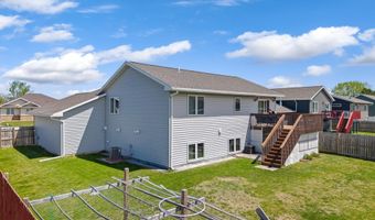 809 24th Ave NW, Austin, MN 55912