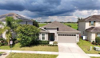 902 GRAND HILLTOP Dr, Apopka, FL 32703