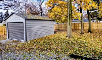 1867 Triplett Blvd, Akron, OH 44312