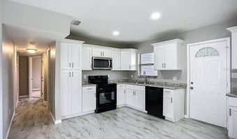 6228 Florida Cir W, Apollo Beach, FL 33572