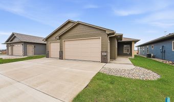 2413 E Brek St, Brandon, SD 57005