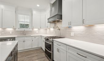 15035 Whitewood Ln, Ashland, VA 23005