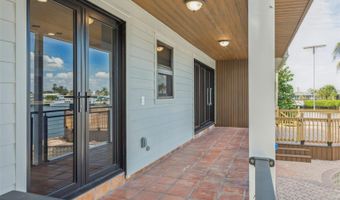 769 KINGSTON Ct, Apollo Beach, FL 33572