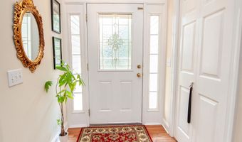 667 Shadow Dance Ln, Boiling Springs, SC 29316