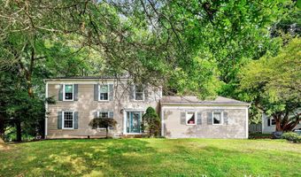 667 Duxbury Ct SE, Ada, MI 49301