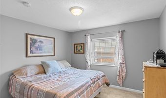 1026 Kehrs Mill Rd 4, Ballwin, MO 63011