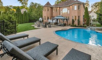 20 Red Brook Xing, Lincoln, RI 02865