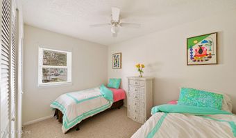 2233 SEMINOLE Rd 7, Atlantic Beach, FL 32233