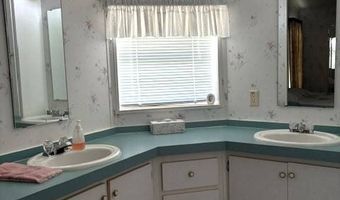656 Mockingbird Ln, Avon Park, FL 33825