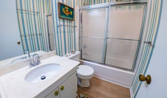 2008 E Ft Macon Rd D18, Atlantic Beach, NC 28512