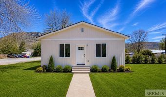 359 Challis Ave, Arco, ID 83213