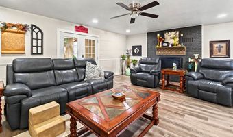 811 NW 7th St, Andrews, TX 79714