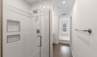 9919 LOGAN Dr, Potomac, MD 20854