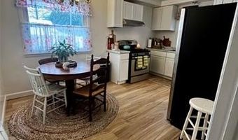 15854 Englewood Ave, Allen Park, MI 48101