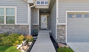 1337 S 7th St, Adel, IA 50003