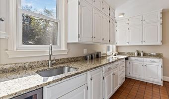 5013 WORTHINGTON Dr, Bethesda, MD 20816