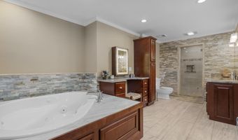 1199 Cornerstone Ct, Cheshire, CT 06410