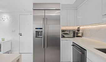 500 W Harbor Dr 1013, San Diego, CA 92101