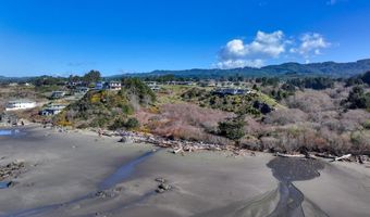 17116 Pacific Heights St, Brookings, OR 97415