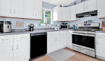 75 Canning St, Cumberland, RI 02864