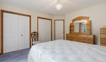 63 Fox Hill Rd, Albrightsville, PA 18210