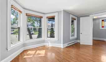 130 W Broadway, Bangor, ME 04401