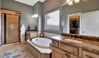 4820 N Indian Oak St, Bel Aire, KS 67226