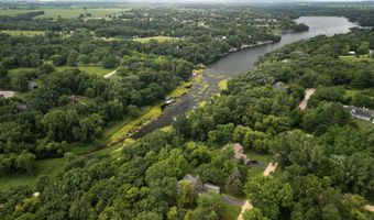 8 A285 Madison Ct, Apple River, IL 61001
