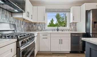 46 Purdy Ln, Amityville, NY 11795