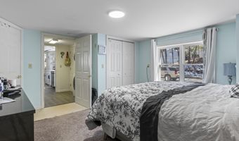 45 Sherwood Dr, Augusta, ME 04330