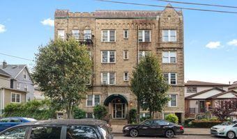 122 W 39TH St A4, Bayonne, NJ 07302