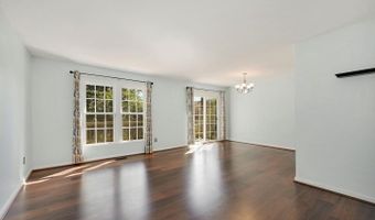 5940 BERKSHIRE Ct, Alexandria, VA 22303