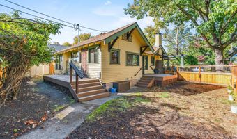 94 N 3rd St, Ashland, OR 97520