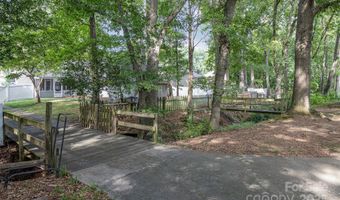 7215 Connan Ln, Charlotte, NC 28226