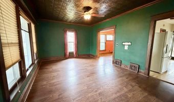 516 SE 10th Ave, Aberdeen, SD 57401